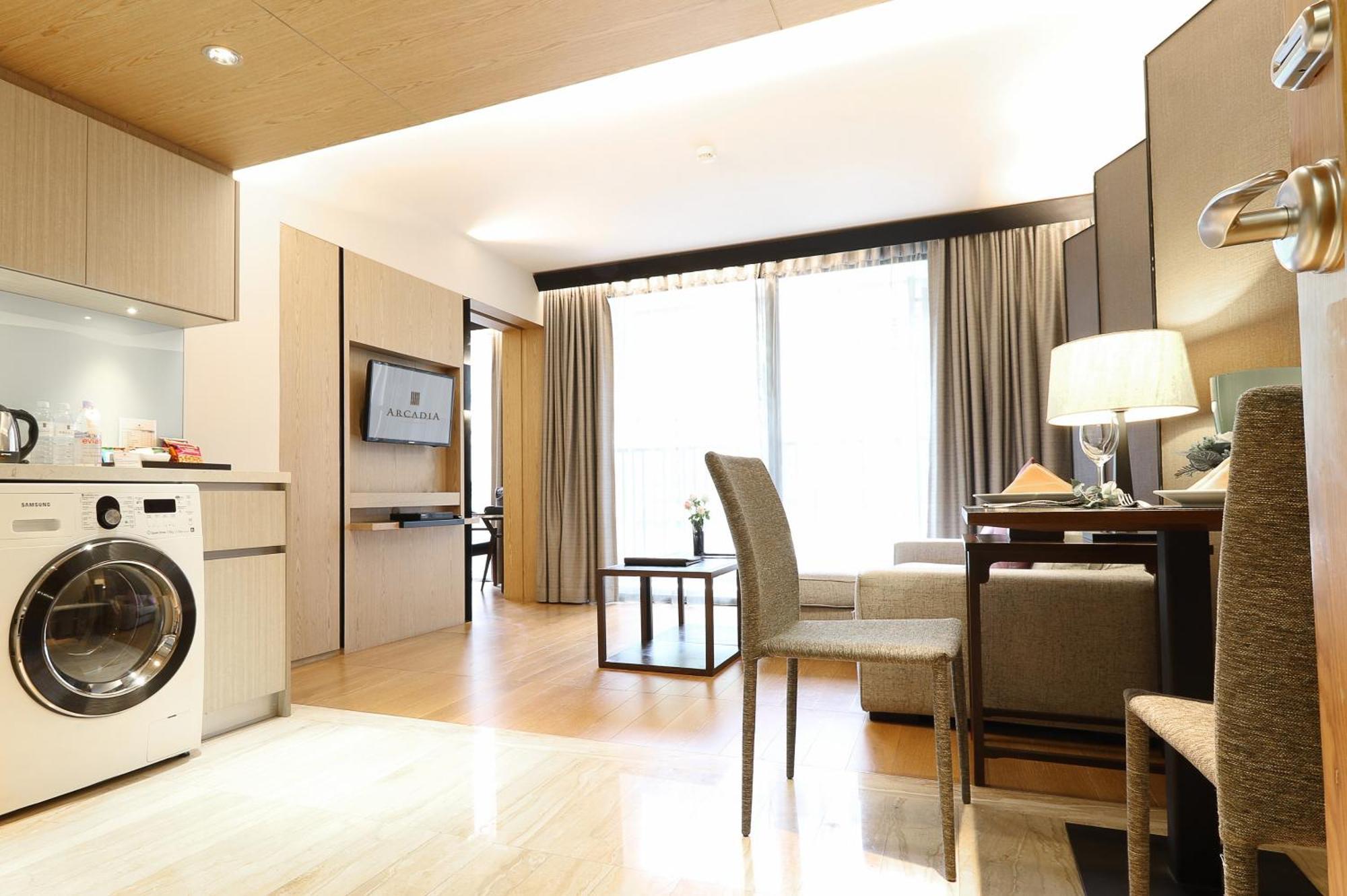 Arcadia Suites Bangkok Quarto foto